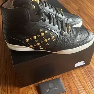 Versace | Shoes | Versace Mens Sneaker Size 4 | Poshmark